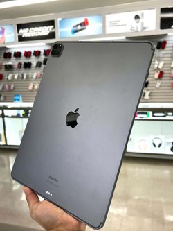 iPad Pro 6th gen 256gb cellular + WiFi 12.9in