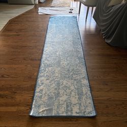 2.5’ x 10’ Rug Runner from Ruggable in Blue/White