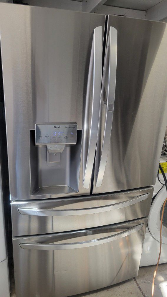 LG 4 DOORS REFRIGERATOR WORKS GREAT EXCEPT ICE WATER CAN DELIVER 