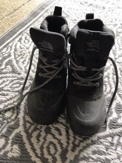 Boys north face boots