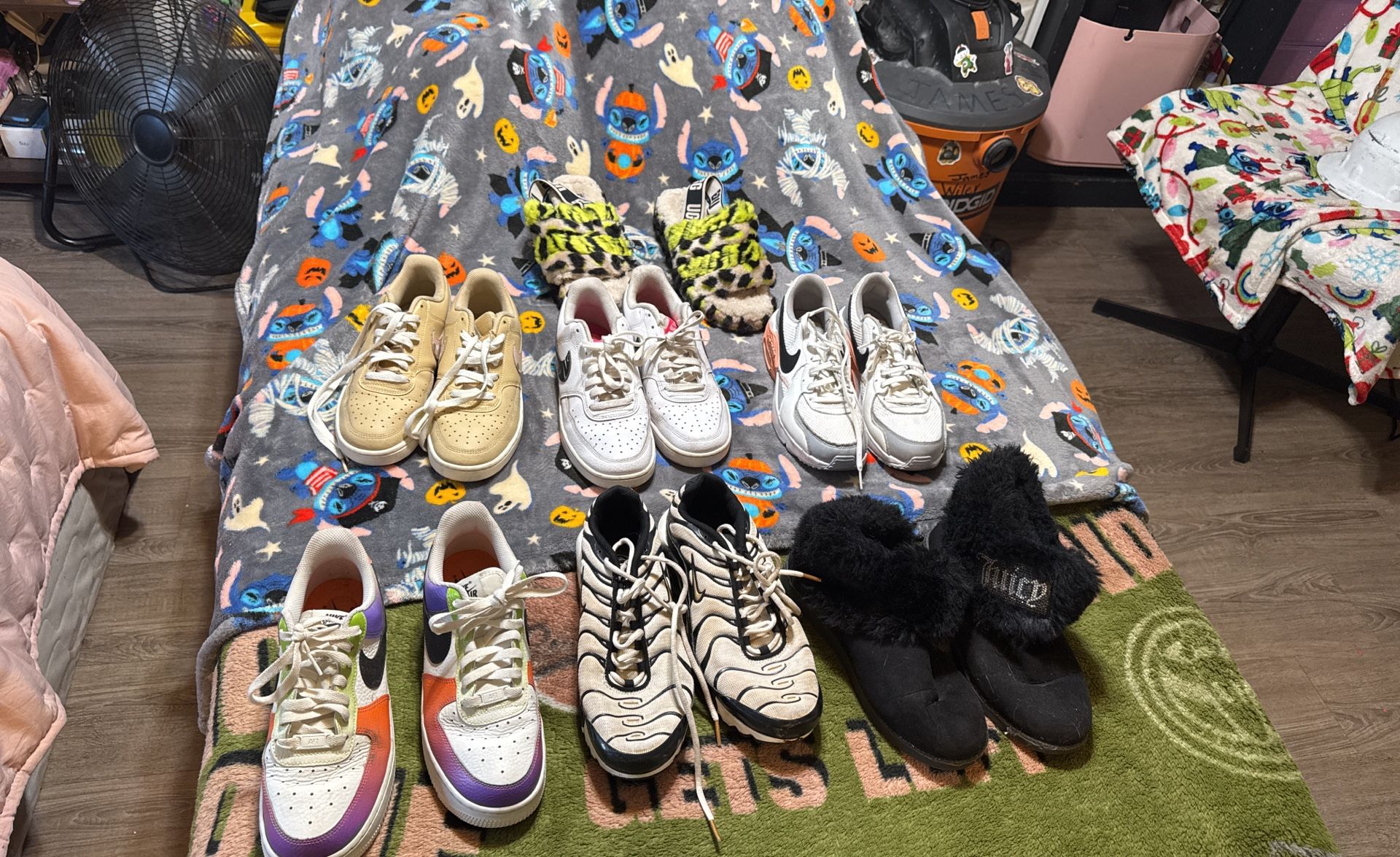 Trying To Get Ride Of Some Nike Shoes Size 8