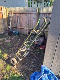 Heavy duty strap dolly