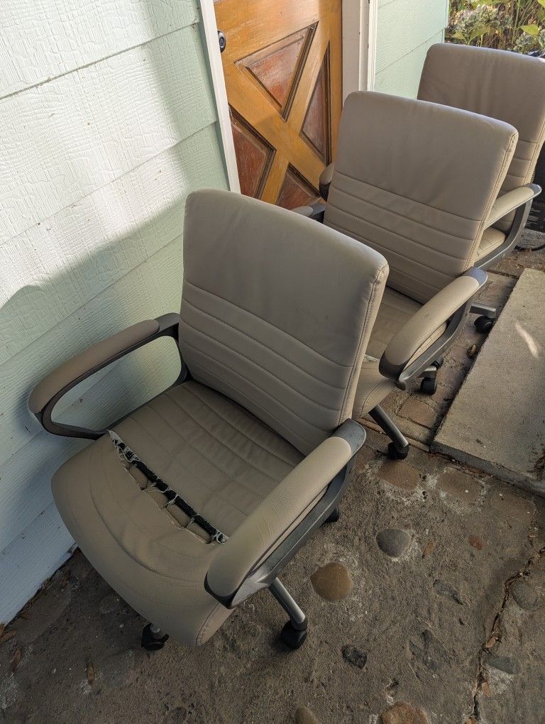 Height Adjustable Office Chairs