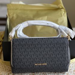 Michael KORS Black logo Convertible crossbody in a luxury gift BOX