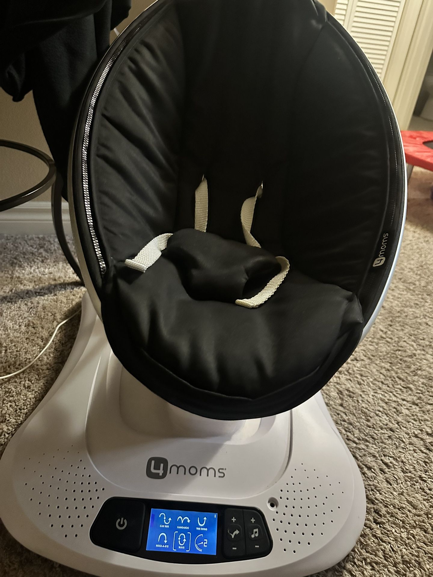 MamaRoo Swing