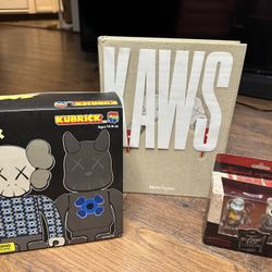 Bearbrick Jack Skellington & Sally 2-Pack – The Nightmare Before Christmas – Brand New in Box