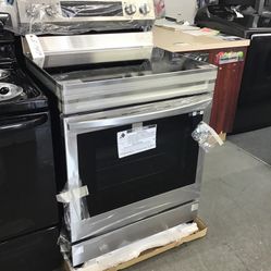 New Scratch And Dent Samsung 5 Burner Glass Top Stainless Steel Range. 1 year Warranty 