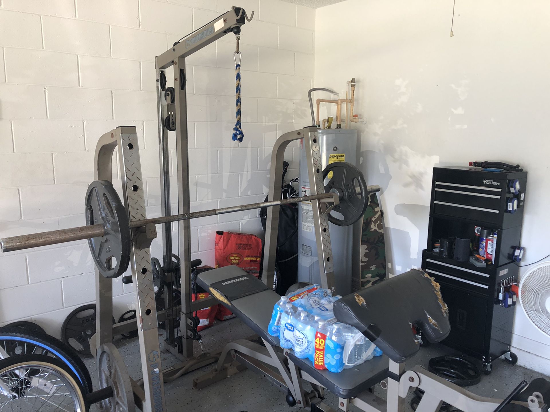 Weight bench and rack with 355 lbs of steel weight