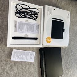 Wacom Intuos (small) creative Pen Tablet 