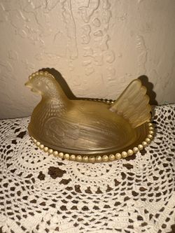 ROSE’S CLOSET HEN ON NEST