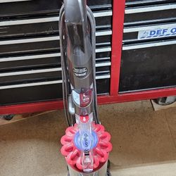 Dyson DC-40 Vacuum