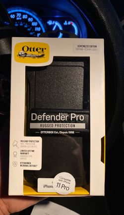 I phone 11 pro otter case (NEW)