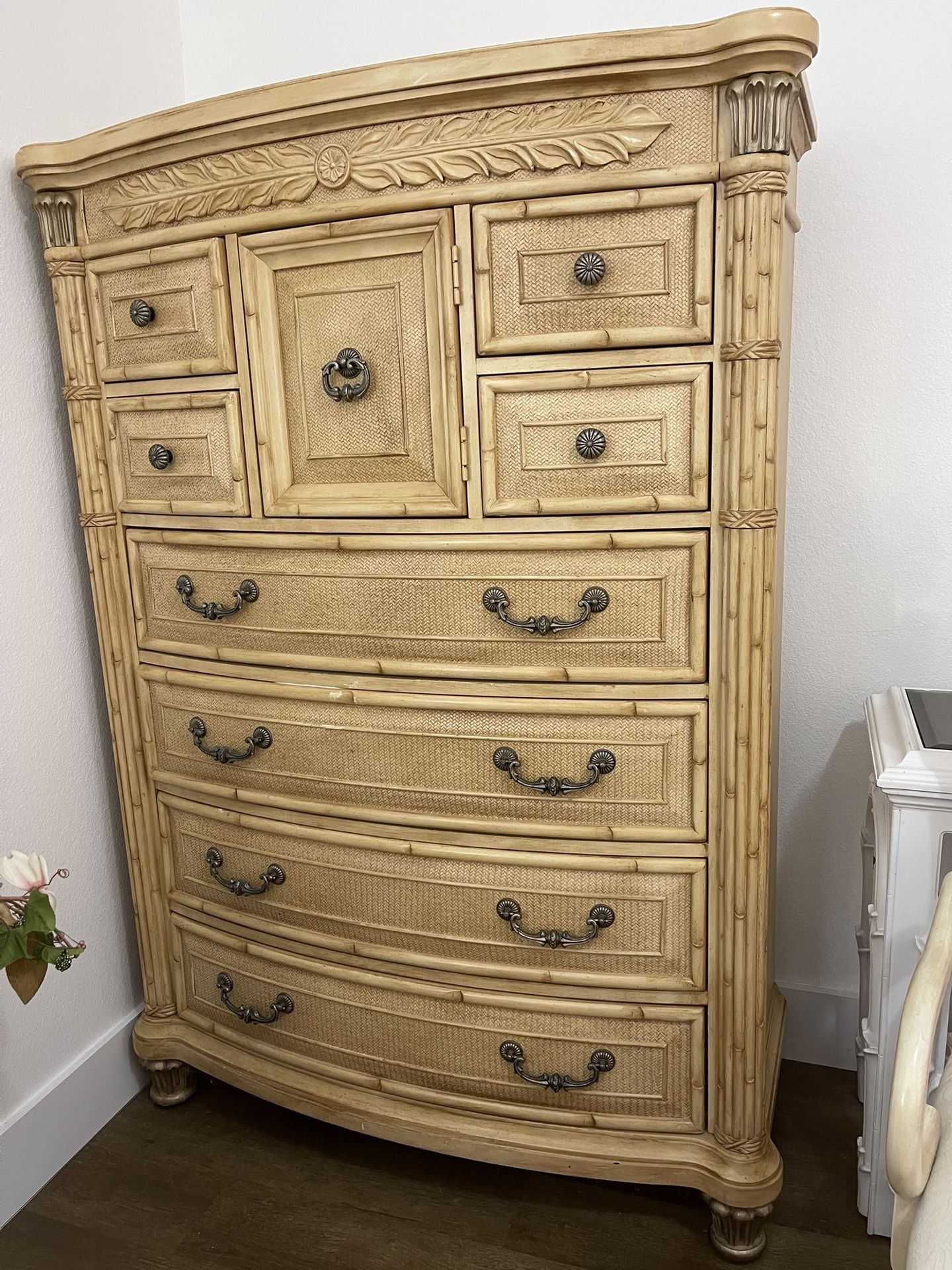 Tommy Bahama Style 2 Pc Tropical Dresser And Nightsta