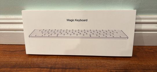 Apple magic keyboard - new