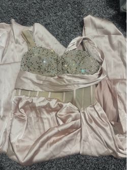 Women’s dresses