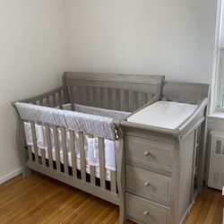 Sorelle Princeton Elite 4 in 1 Convertible Crib & Baby Mattress  Baby Crib