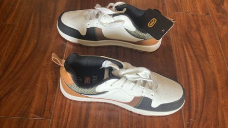 New Echo sz 8 kids sneakers