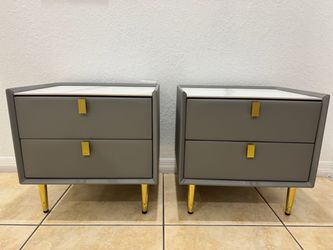 Set of 2 Modern Nightstands