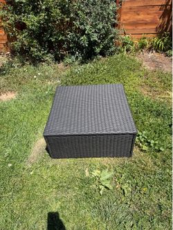 Dark Grey Wicker Outdoor Coffee Table / Ottoman