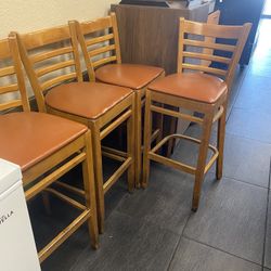 6 Wooden Stools