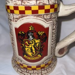 Wizarding World of Harry Potter GRYFFINDOR Ceramic Stein Mug Universal Orlando
