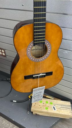 Lucida Classical Acoustic Guitar