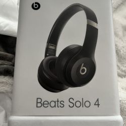 Beats Solo 4 Wireless Headphones 