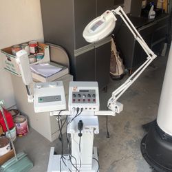 Esthetician Micro Dermabrasion Machine With Steamer And Light 