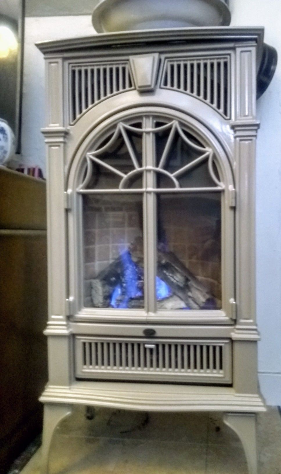 Lopi Natural Gas Fireplace/Heater