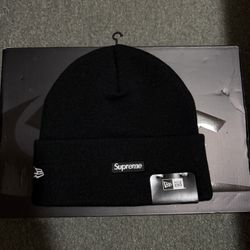 Supreme New Era S Tribal Beanie Black 