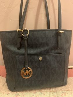 Michael Kors tote