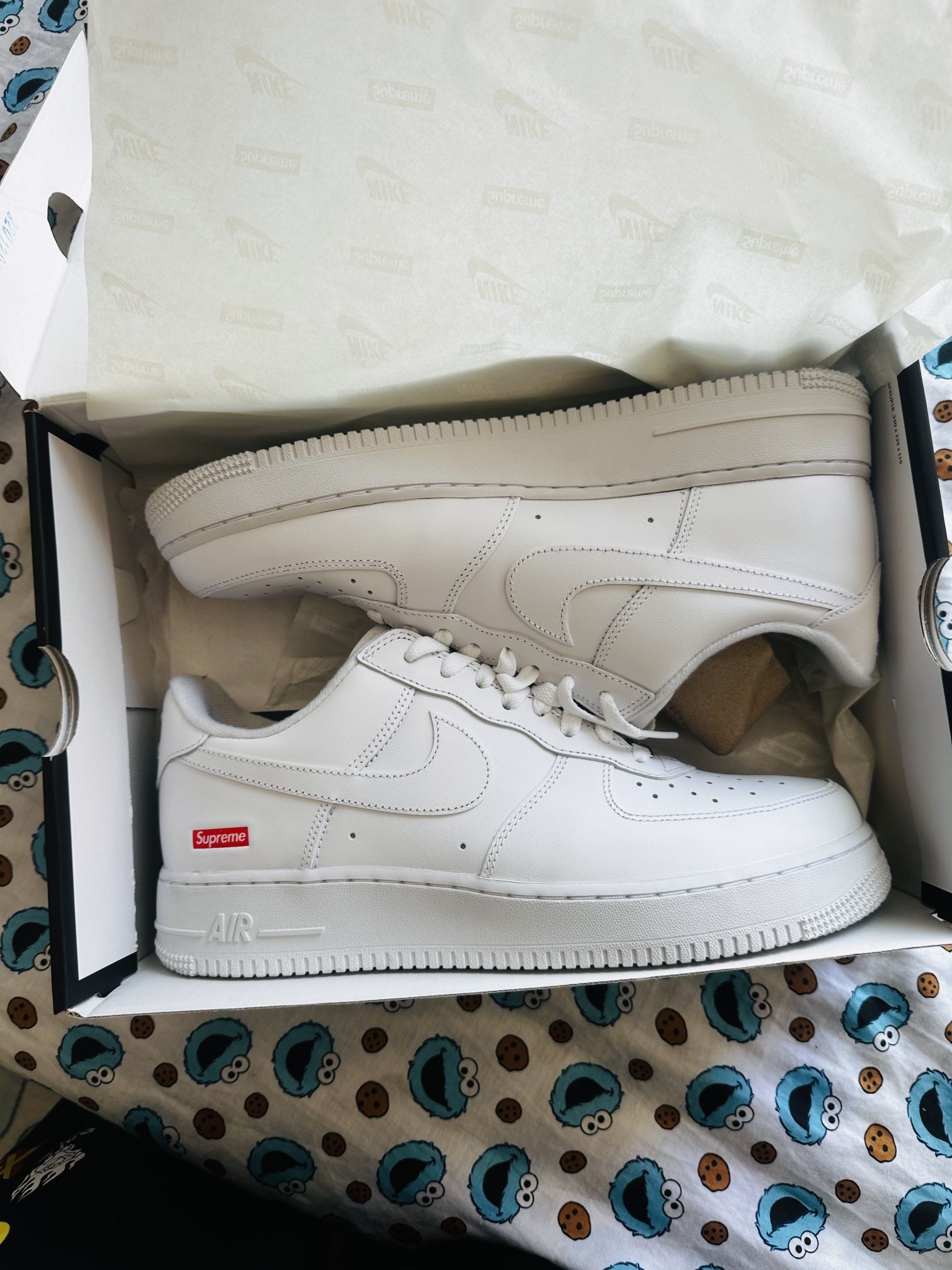 AF1 supreme White