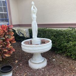 Statue Bird Bath 