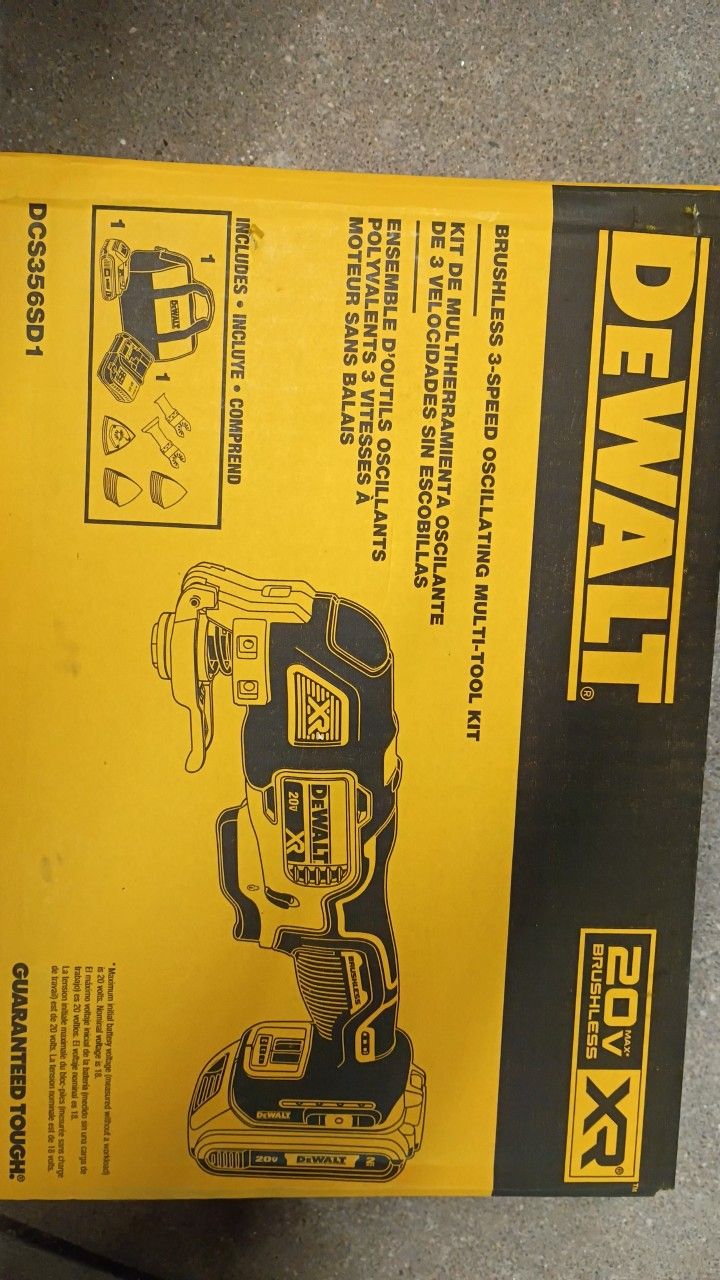 BRAND NEW, IN BOX!
DeWalt Brushless 3-speed Oscillating Multi-Tool