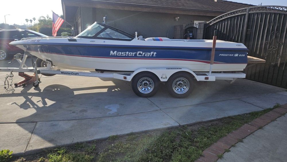 1992 Master Craft 205 Water SKI, Wakeboard Boat