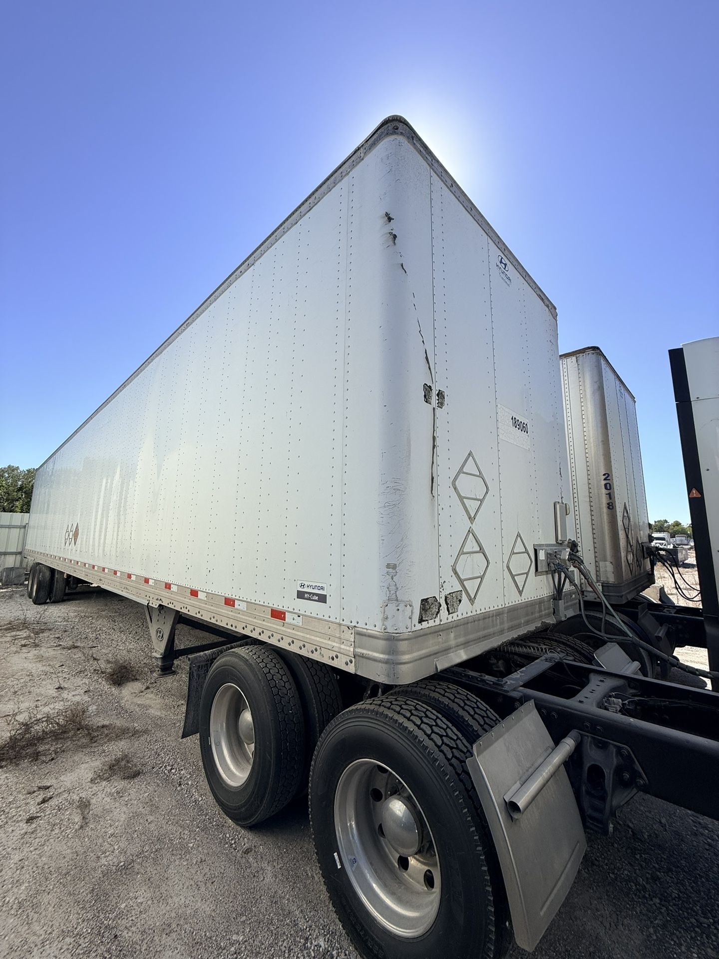 FOR SALE: 2016 Hyundai Dry Van Trailer — Excellent Condition