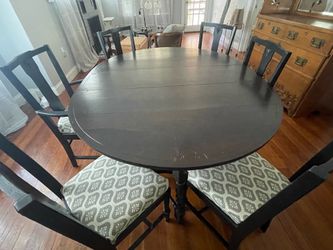 Vintage dining set with 6 chairs and leaf
