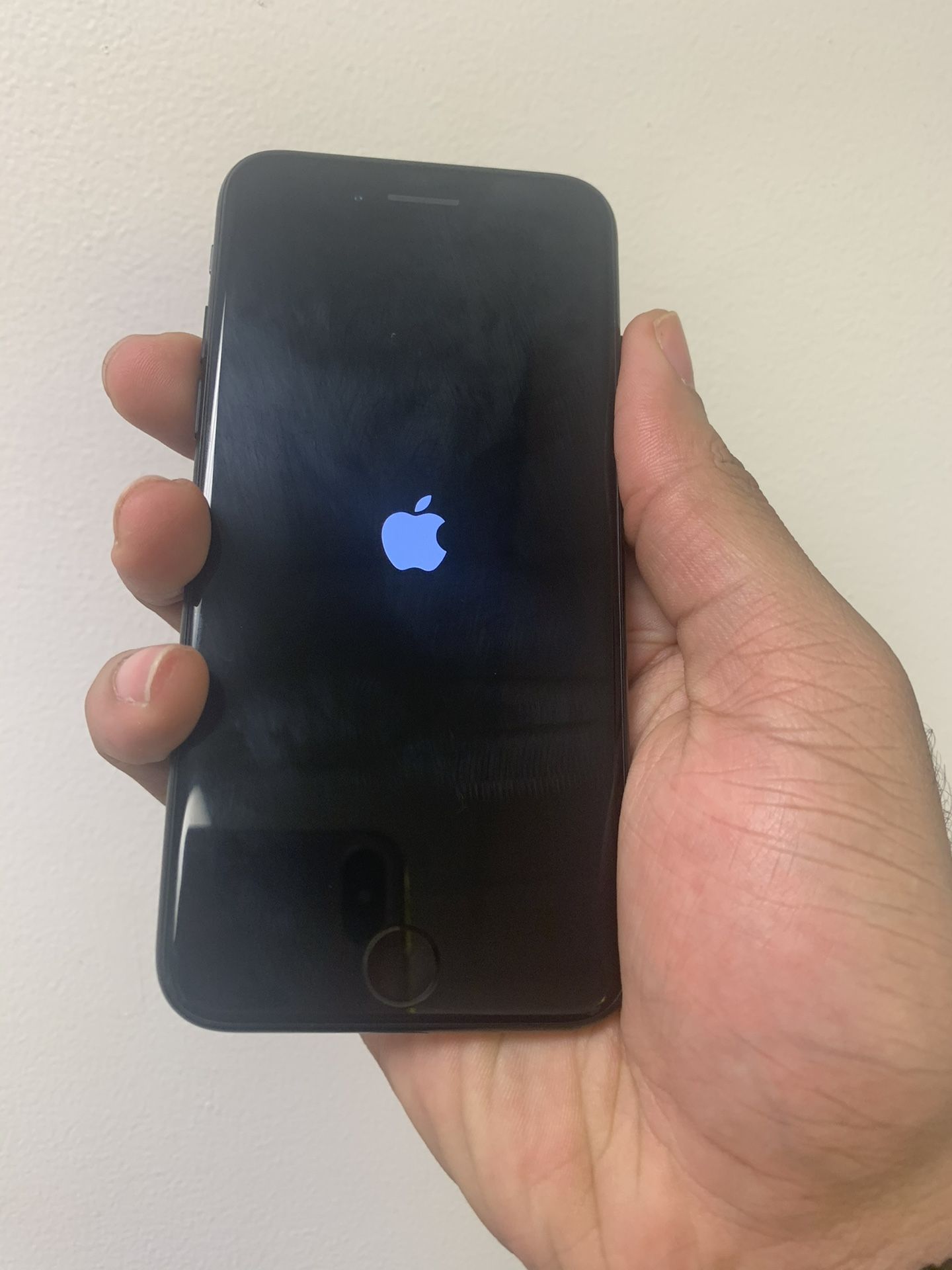 UNLOCKED IPHONE 7 / BEST PRICES
