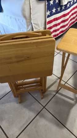 Tray tables with stand