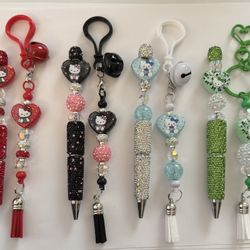 Hello Kitty Valentine’s Gift Pen & Keychain Sets