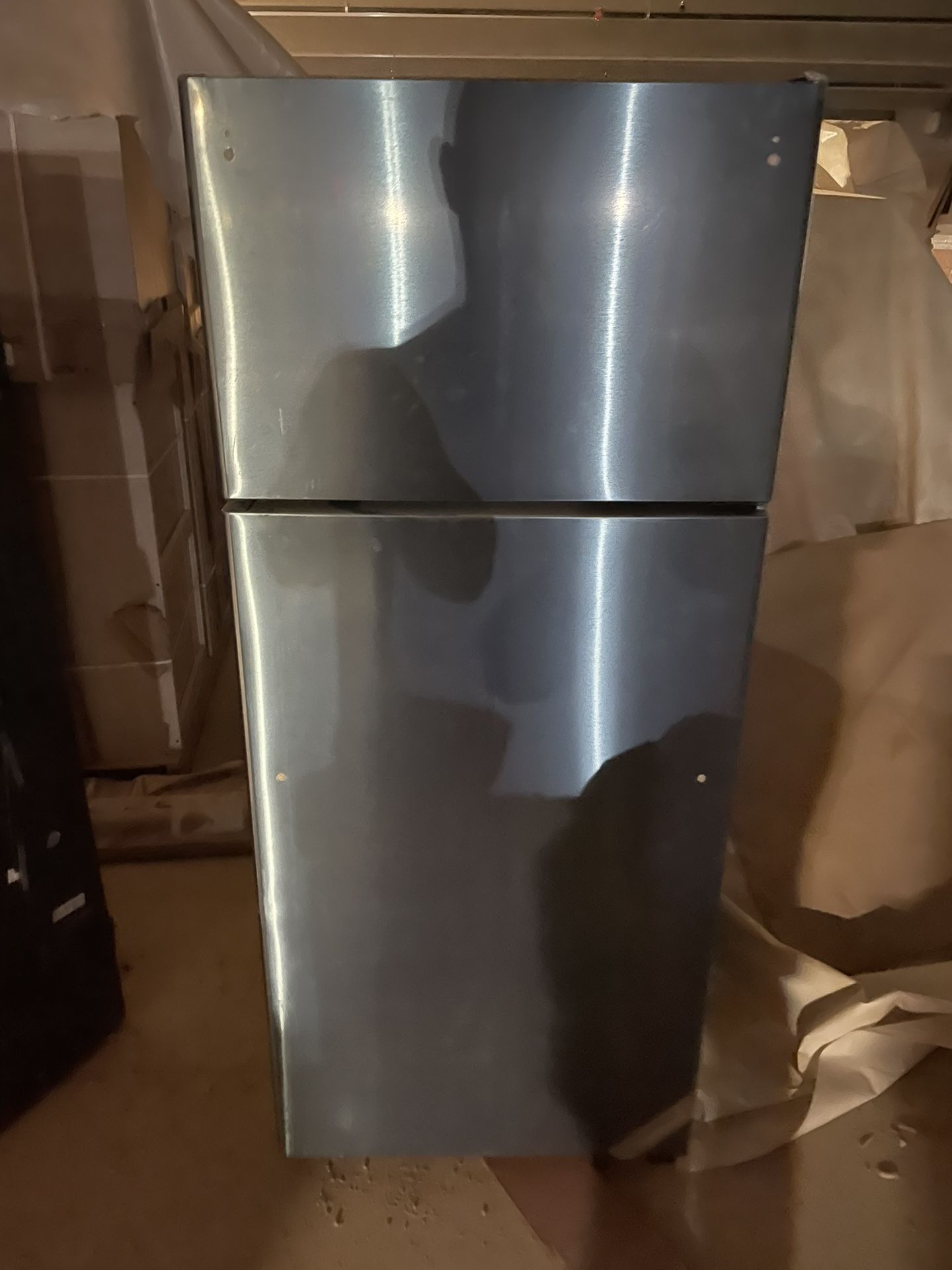 GE Refrigerator