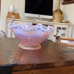 Vintage Pink Opalescent Ruffled Edge Glass Bowl