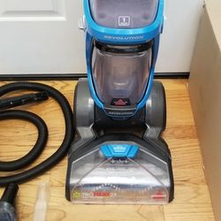 NEW cond BISSEL SWIVEL DEEP CLEANING SHAMPOO SYSTEM. ,  WITH ACCESSORIES   , AMAZING SUCTION  , WORKS EXCELLENT  , IN THE BOX 