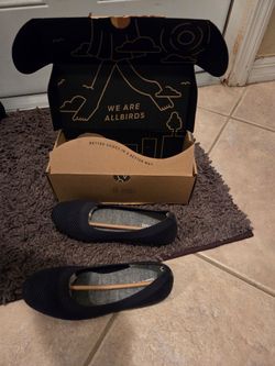 Women's 6 1/2 inch shoes brand new never worn