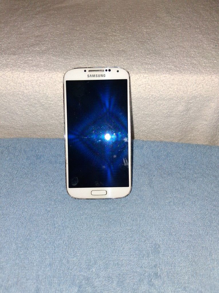 SAMSUNG GALAXY S4