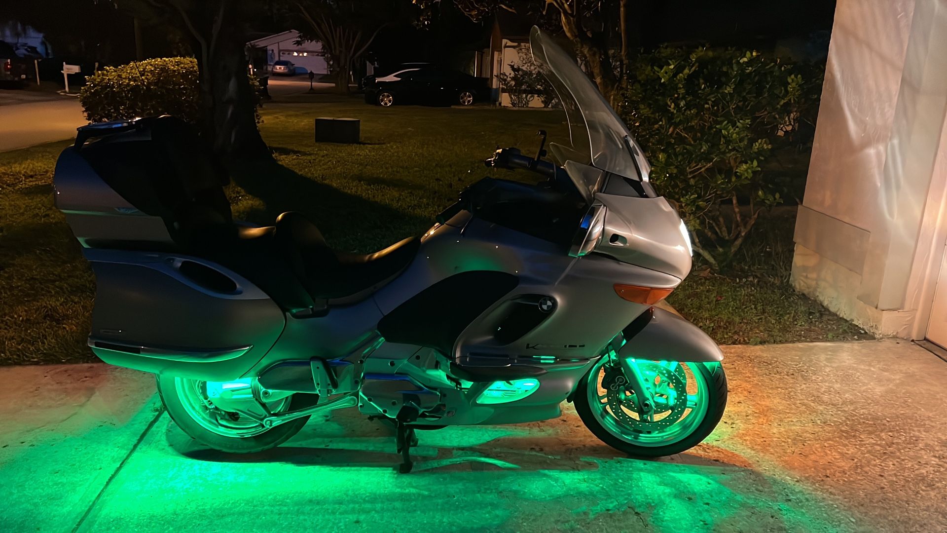 MOTORCYCLE BMW 1200