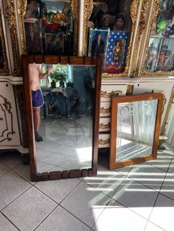 Pair of mirrors