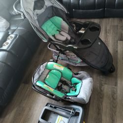 stroller and carseat in perfect condition