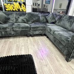 New Modern 🖤 Luxurious Charcoal Sectional – $0 Down, Only $76 Payment! ⭐️