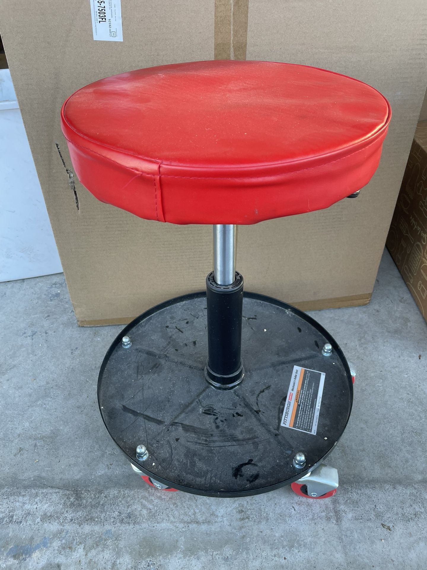 Harbor Freight Mechanics Stool